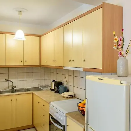 Panos Apartment *