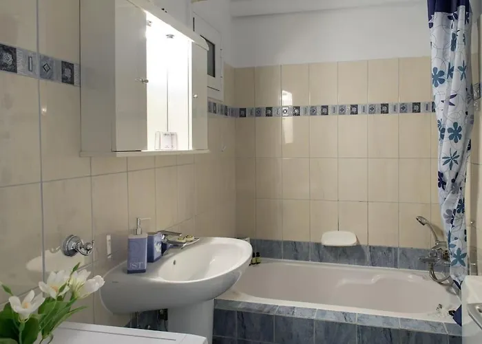 アパート Panos *